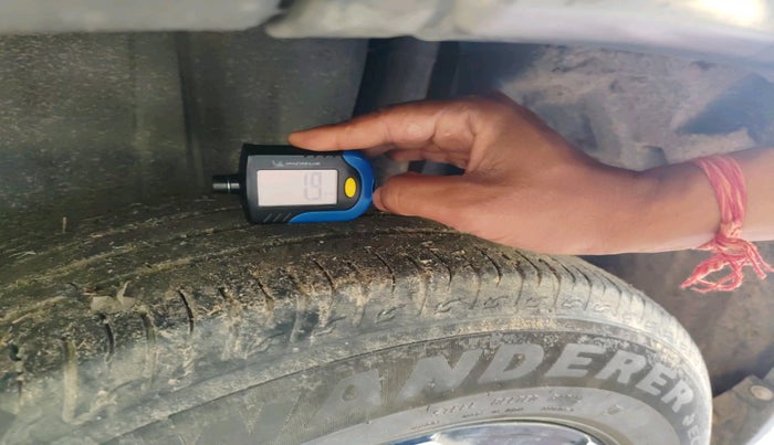 2023 Maruti BREZZA LXI S- CNG, CNG, Manual, 81,017 km, tyre