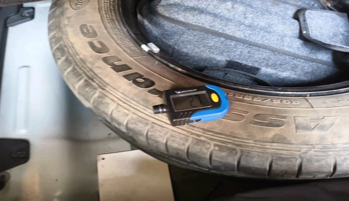 2020 KIA SELTOS HTK PLUS 1.5, Petrol, Manual, 43,433 km, tyre