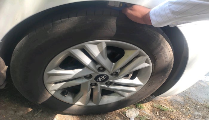 2020 Hyundai New Elantra 2.0 SX AT PETROL, Petrol, Automatic, 1,29,643 km, tyre