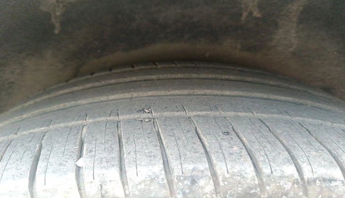 2014 Audi Q7 35 TDI PREMIUM, Diesel, Automatic, 1,12,027 km, tyre