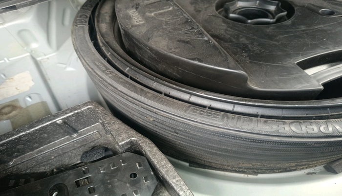 2014 Audi Q7 35 TDI PREMIUM, Diesel, Automatic, 1,12,027 km, tyre