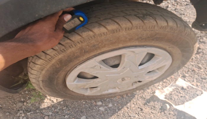 2018 Renault Kwid RXL, Petrol, Manual, 1,25,926 km, tyre