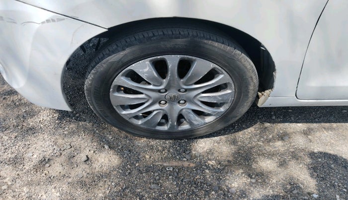 2017 Maruti Baleno ALPHA DIESEL 1.3, Diesel, Manual, 85,639 km, tyre