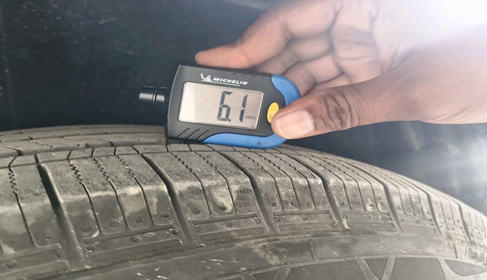 2025 Mahindra SCORPIO-N Z6 DIESEL MT 2WD 7 STR, Diesel, Manual, 11,676 km, tyre