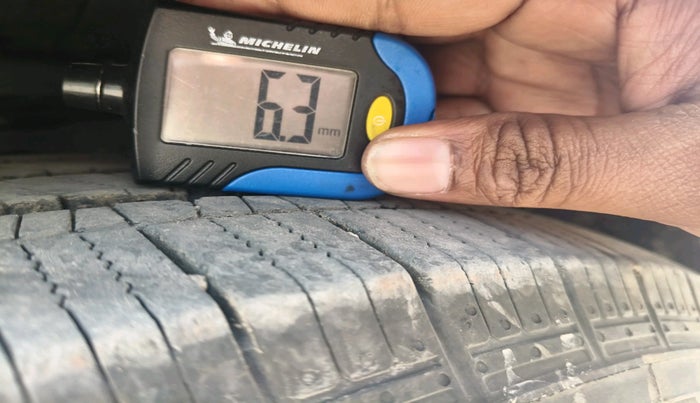 2025 Mahindra SCORPIO-N Z6 DIESEL MT 2WD 7 STR, Diesel, Manual, 11,676 km, tyre