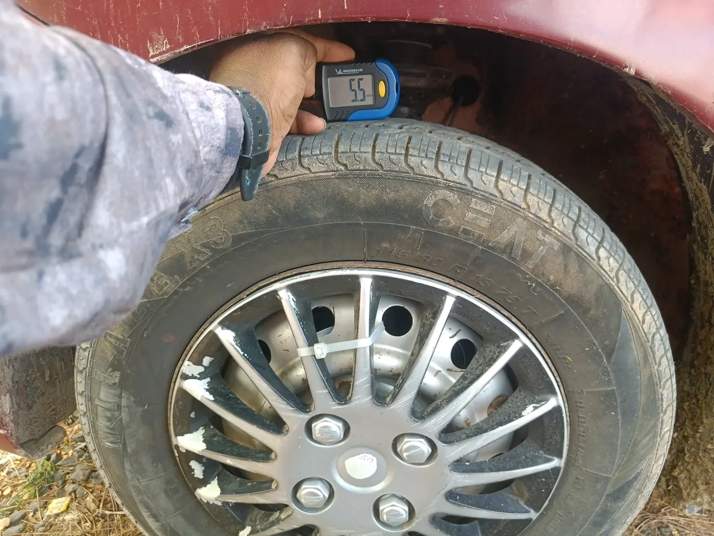 2010 Maruti Wagon R 1.0 LXI CNG, CNG, Manual, 1,68,505 km, tyre