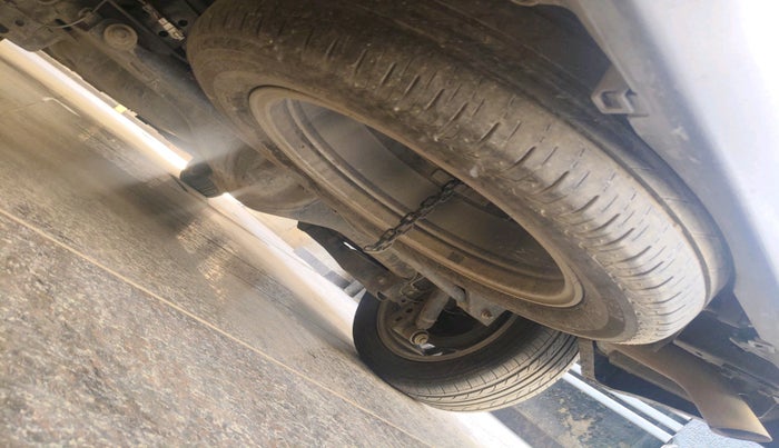 2022 Toyota Innova Crysta 2.4 ZX AT 7 STR, Diesel, Automatic, 64,330 km, tyre