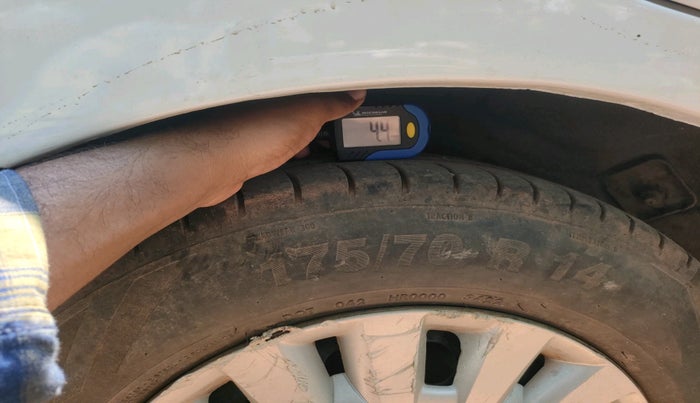 2015 Chevrolet Sail UVA 1.3 LS, Diesel, Manual, 1,85,988 km, tyre