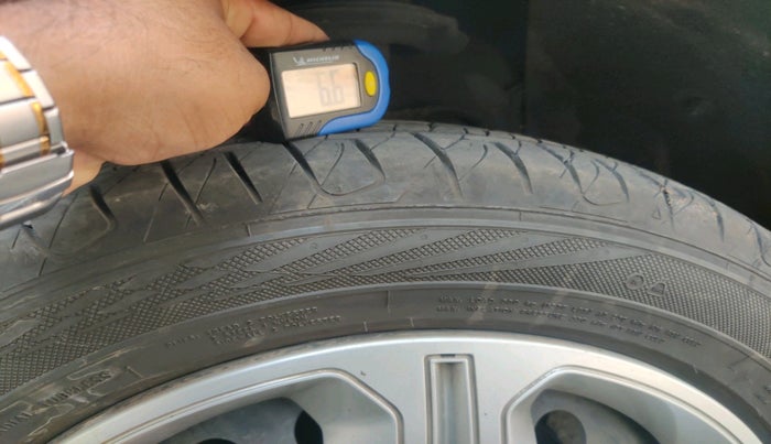 2019 Tata NEXON XM PETROL, Petrol, Manual, 62,635 km, tyre