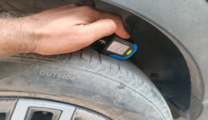 2021 Hyundai VENUE SX 1.5 CRDI, Diesel, Manual, 1,16,109 km, tyre