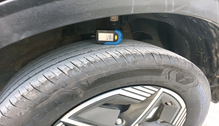 2023 Tata NEXON CREATIVE + SUNROOF 1.2 PETROL, Petrol, Manual, 40,926 km, tyre