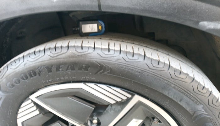 2023 Tata NEXON CREATIVE + SUNROOF 1.2 PETROL, Petrol, Manual, 40,926 km, tyre