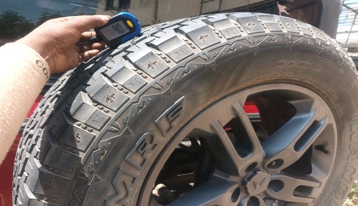 2023 Mahindra Thar LX HARD TOP 4WD MT, Diesel, Manual, 33,689 km, tyre