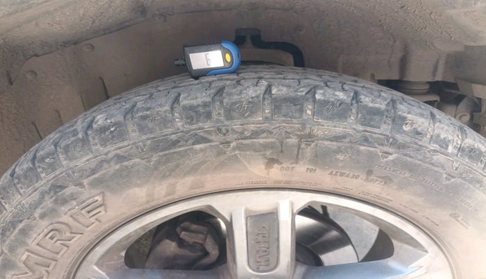 2023 Mahindra Thar LX HARD TOP 4WD MT, Diesel, Manual, 33,689 km, tyre