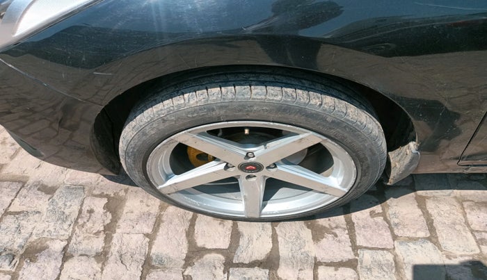 2019 Hyundai Verna 1.4 EX CRDI, Diesel, Manual, 1,02,930 km, tyre