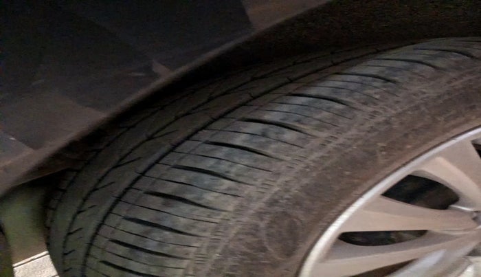 2023 Maruti Ciaz ZETA 1.5 SHVS MT PETROL, Petrol, Manual, 17,315 km, tyre