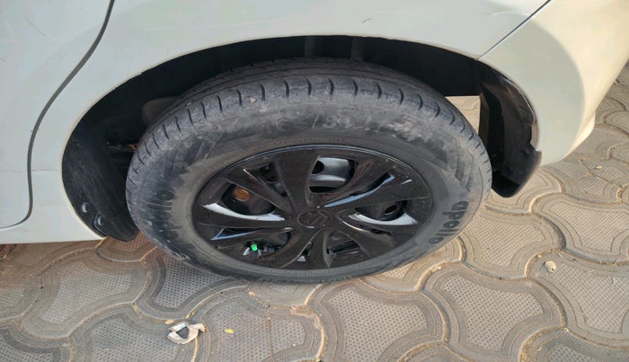 2018 Maruti Swift VXI AMT, Petrol, Automatic, 78,578 km, tyre