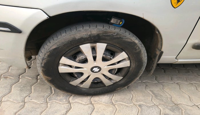 2011 Maruti Alto LXI, CNG, Manual, 1,03,277 km, tyre