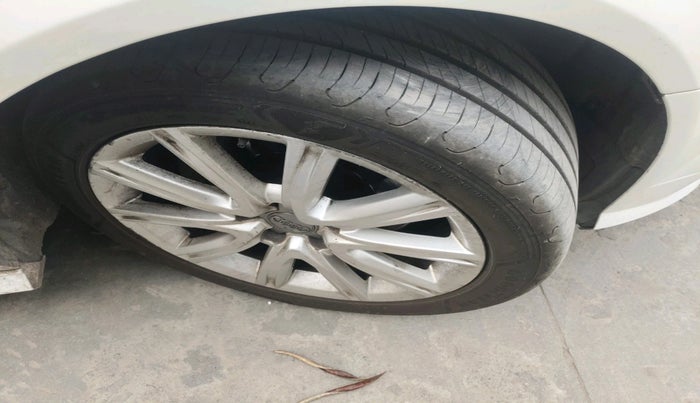 2015 Audi A6 35 TDI S LINE, Diesel, Automatic, 1,66,814 km, tyre