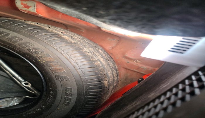 2010 Hyundai i20 ERA 1.2, Petrol, Manual, 2,08,954 km, tyre