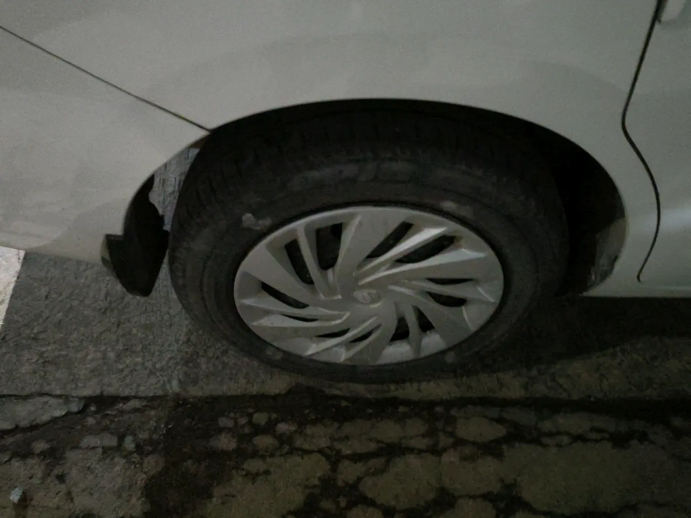 2022 Maruti Ertiga VXI CNG, CNG, Manual, 37,158 km, tyre