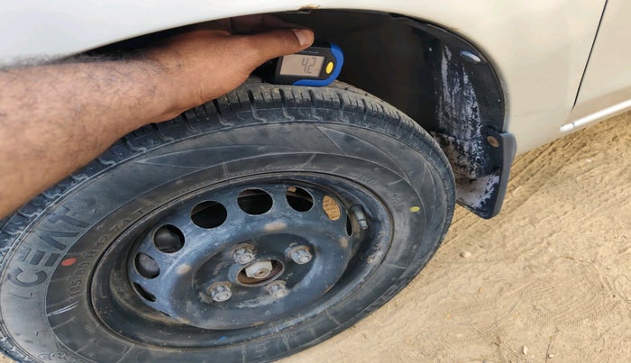 2017 Maruti Alto 800 VXI, Petrol, Manual, 88,811 km, tyre