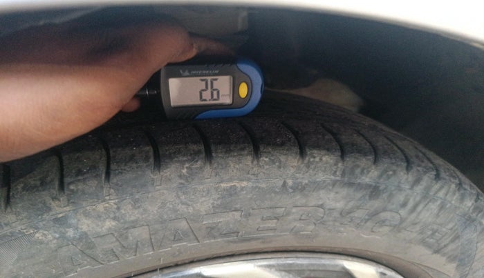 2016 Mahindra Verito 1.5 D4, Diesel, Manual, 1,23,456 km, tyre