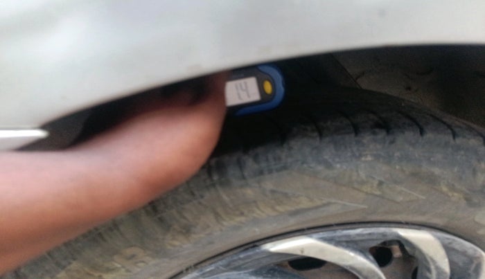 2016 Mahindra Verito 1.5 D4, Diesel, Manual, 1,23,456 km, tyre