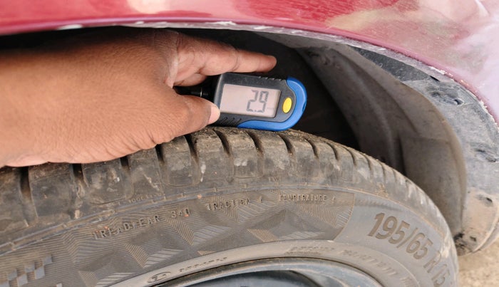 2015 Maruti Ciaz VXI+, Petrol, Manual, 90,036 km, tyre