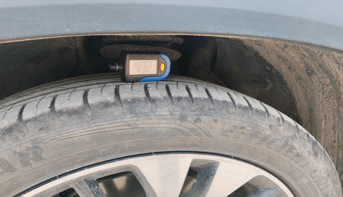 2022 MG HECTOR SHARP 1.5 CVT PETROL DUAL TONE, Petrol, Automatic, 44,790 km, tyre