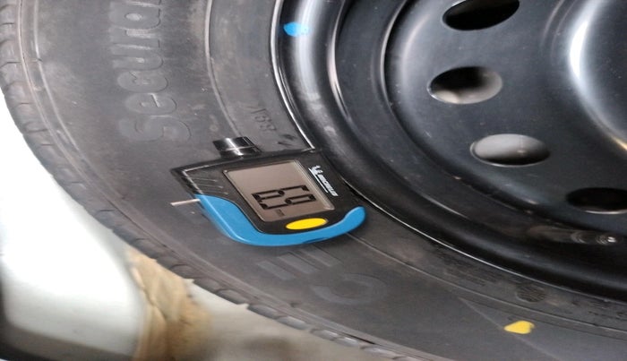 2023 Maruti FRONX ALPHA 1.0L TURBO 6 AT, Petrol, Automatic, 31,204 km, tyre