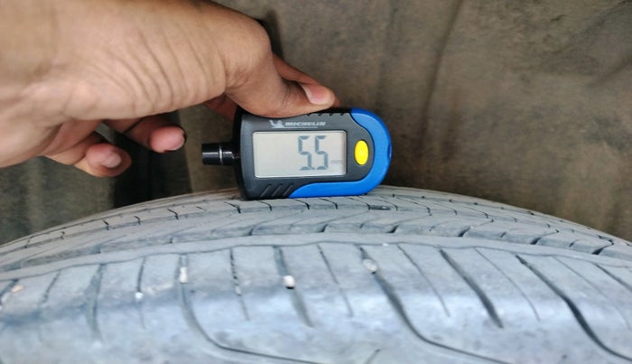 2023 Maruti FRONX ALPHA 1.0L TURBO 6 AT, Petrol, Automatic, 31,204 km, tyre