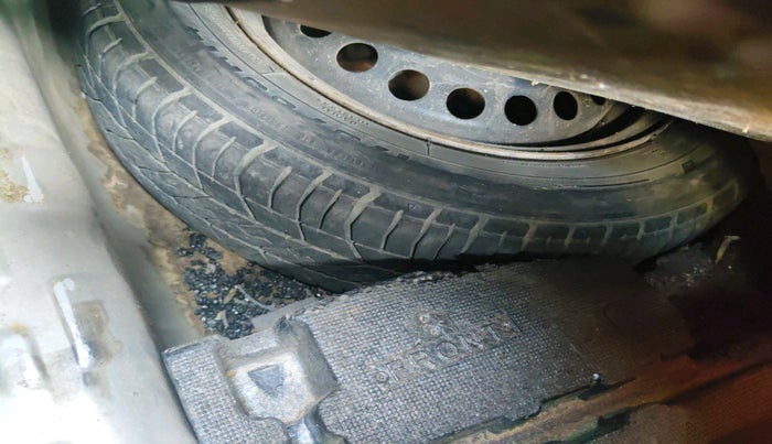 2015 Honda Amaze 1.2L I-VTEC S, Petrol, Manual, 40,476 km, tyre