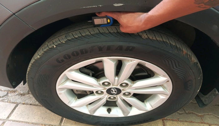 2016 Hyundai Creta SX PLUS 1.6 PETROL, Petrol, Manual, 58,219 km, tyre