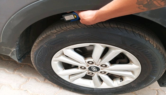 2016 Hyundai Creta SX PLUS 1.6 PETROL, Petrol, Manual, 58,219 km, tyre