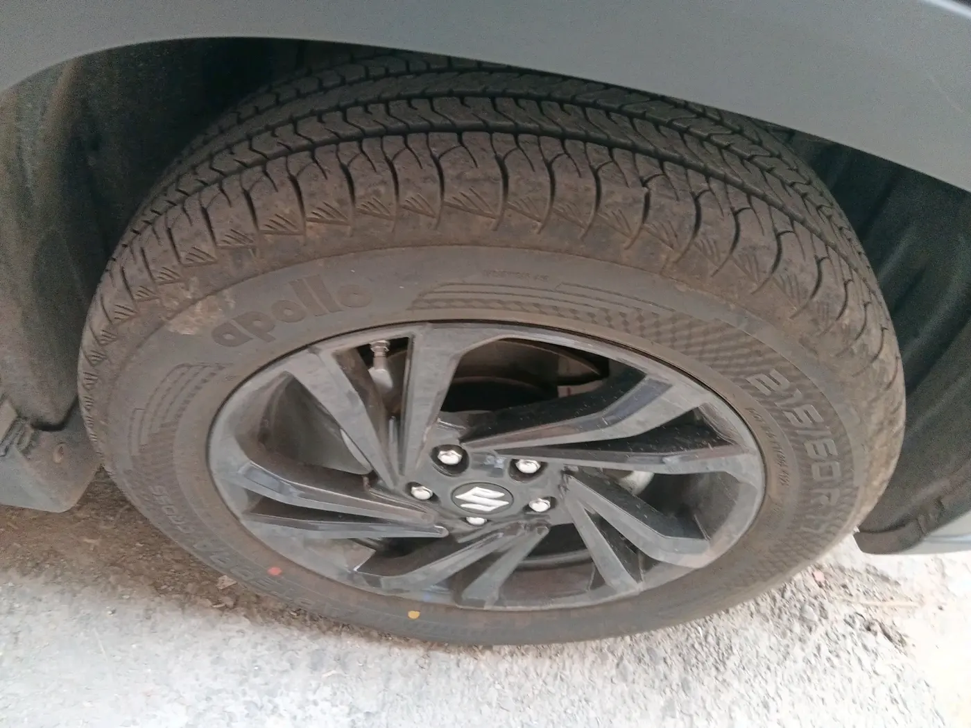 2025 Maruti Grand Vitara ZETA CNG, CNG, Manual, 1,717 km, tyre