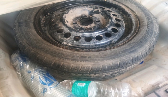 2012 Honda City 1.5L I-VTEC V MT, Petrol, Manual, 1,07,718 km, tyre