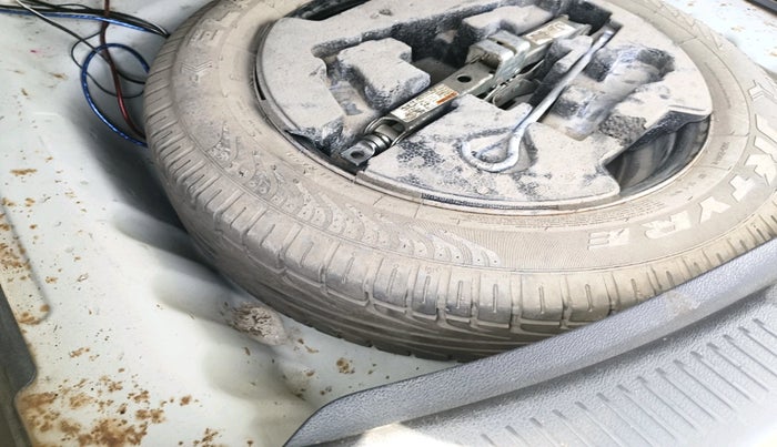 2016 Maruti S Cross ALPHA 1.6, Diesel, Manual, 1,02,110 km, tyre