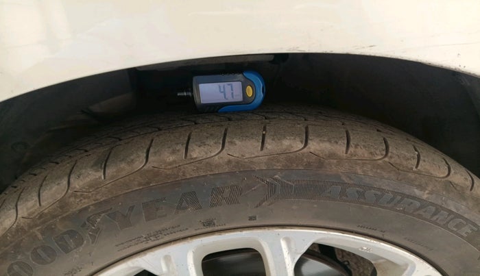 2021 Maruti Swift ZXI, Petrol, Manual, 60,008 km, tyre