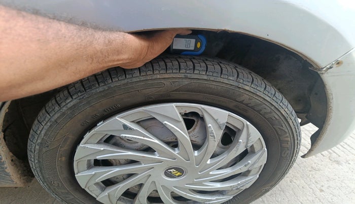 2010 Maruti Wagon R Duo DUO LXI LPG, Petrol, Manual, 83,881 km, tyre