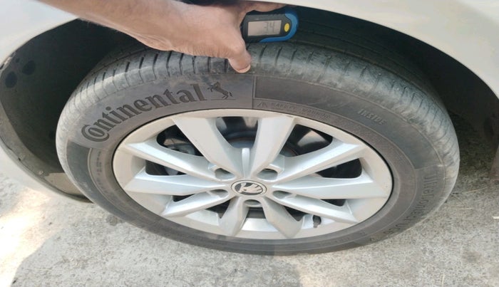 2015 Skoda Octavia 2.0 TDI CR STYLE PLUS AT, Diesel, Automatic, 2,27,000 km, tyre