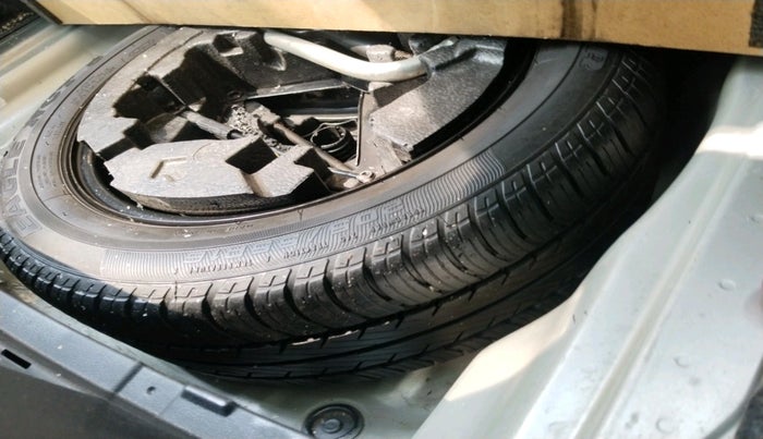 2015 Skoda Octavia 2.0 TDI CR STYLE PLUS AT, Diesel, Automatic, 2,27,000 km, tyre