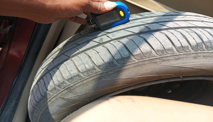 2010 Honda City 1.5L I-VTEC S MT, Petrol, Manual, 1,08,738 km, tyre