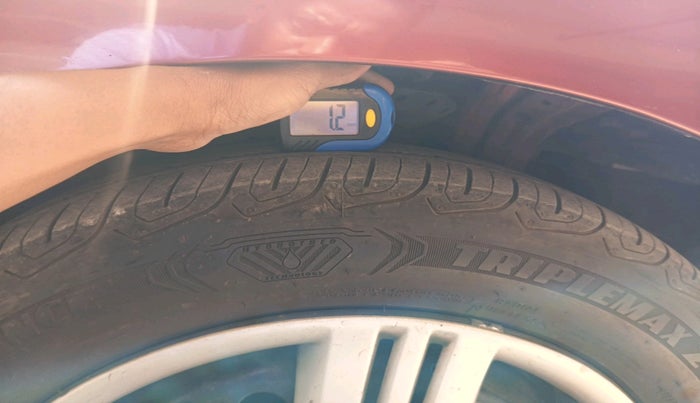 2010 Honda City 1.5L I-VTEC S MT, Petrol, Manual, 1,08,738 km, tyre