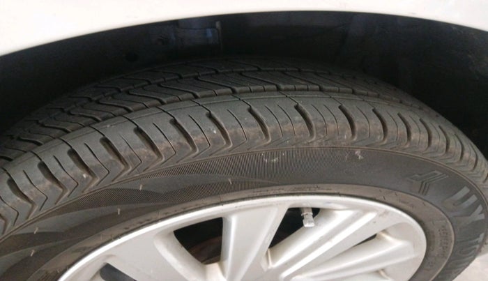 2016 Maruti Swift Dzire ZDI AMT, Diesel, Automatic, 1,44,669 km, tyre