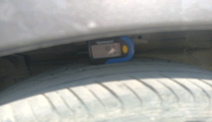 2018 Maruti Ciaz ALPHA 1.5 SHVS PETROL, Petrol, Manual, 1,13,641 km, tyre