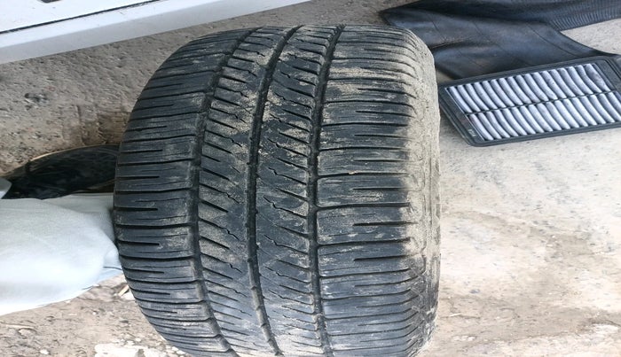 2015 Hyundai Eon ERA +, Petrol, Manual, 40,401 km, tyre