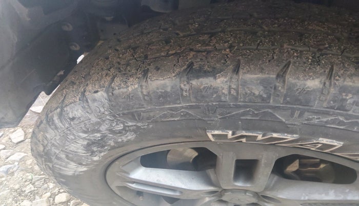 2023 Mahindra Thar LX HARD TOP 4WD MT, Diesel, Manual, 48,684 km, tyre