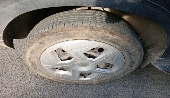 2024 Tata NEXON Pure S 1.2 Revotron 6AMT, Petrol, Automatic, 11,520 km, tyre