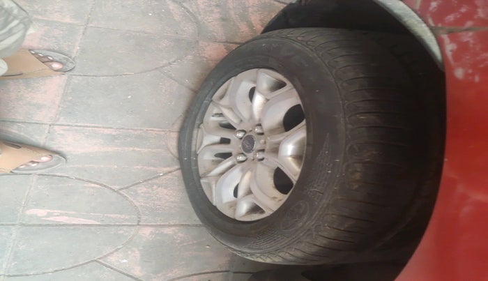 2015 Ford Ecosport TITANIUM 1.5L PETROL AT, Petrol, Automatic, 78,500 km, tyre